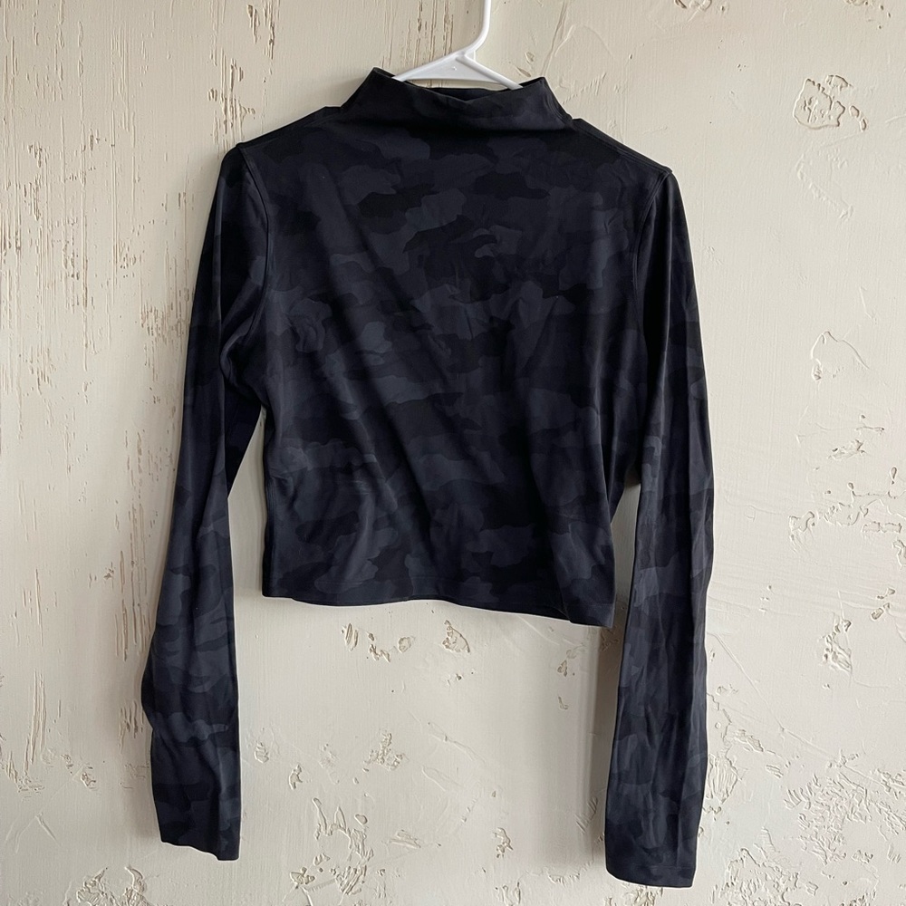Lululemon Align Mock Neck Long Sleeve Camo. Size 8.